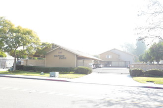 Oxford Park Apartments in Chula Vista, CA - Building Photo - Building Photo