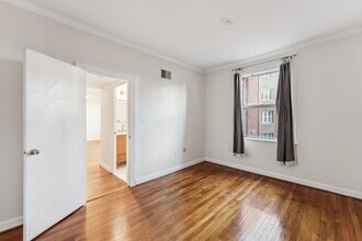 1615 Kenyon St NW, Unit 22 in Washington, DC - Building Photo - Building Photo