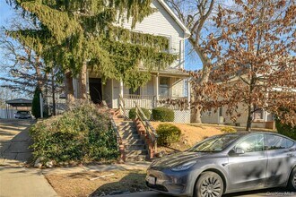 84-21-84120 120th St in New York, NY - Building Photo - Building Photo