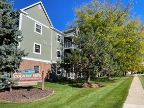 Waunakee Country View in Waunakee, WI - Foto de edificio - Building Photo