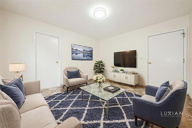 property at 57 N Tyson Ave