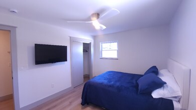 1704 S Forest Dr in Knoxville, TN - Building Photo - Building Photo