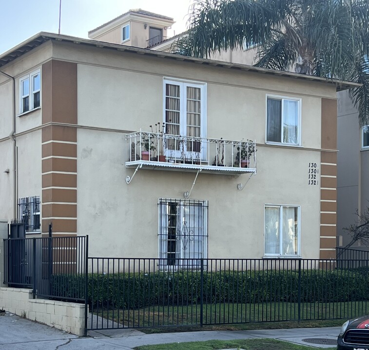 130 N Orlando Ave, Unit 130 in Los Angeles, CA - Building Photo