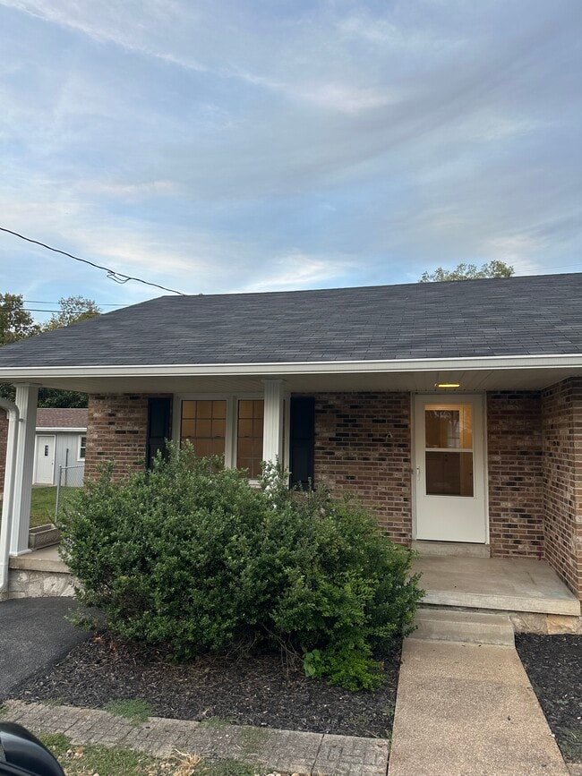 2108 Southland Dr