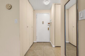 152-18 Union Tpke in Queens, NY - Building Photo - Building Photo
