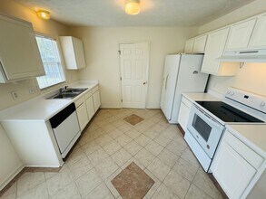 104 Liberty Ct in Raeford, NC - Building Photo - Building Photo