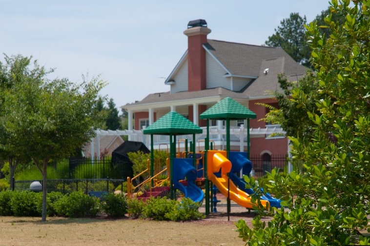 Regal Park Apartments in Forest Park, GA