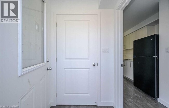 351 Chaffey St in Welland, ON - Building Photo - Building Photo