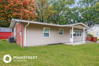 6001 Reigh Count Dr in Louisville, KY - Foto de edificio - Building Photo