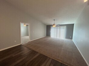5974 Pinnacle Pl in Lincoln, NE - Building Photo - Building Photo