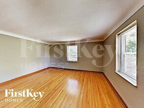 11251 Old Halls Ferry Rd in St. Louis, MO - Building Photo - Building Photo