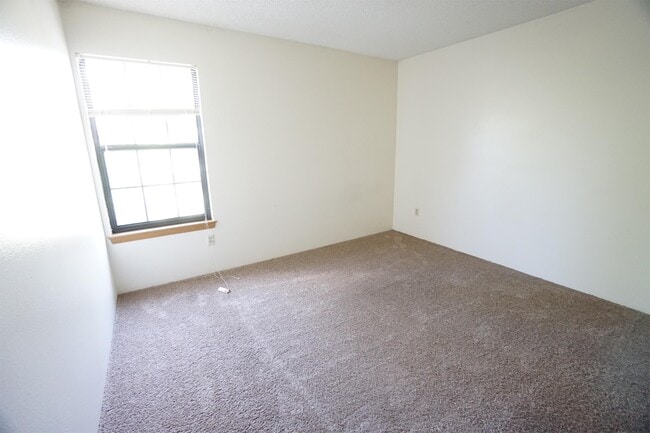 364 S Estes St in Lakewood, CO - Building Photo - Building Photo