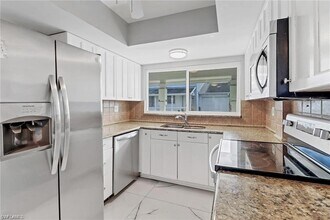 15 Watercolor Way in Naples, FL - Building Photo - Building Photo