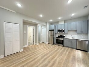 433 W Belden Ave in Chicago, IL - Building Photo - Building Photo