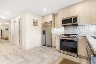 5501 John F. Kennedy Blvd in West New York, NJ - Building Photo - Building Photo