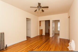3912 N Pine Grove Ave in Chicago, IL - Building Photo - Building Photo