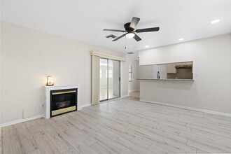 1607 Buescher Dr in Houston, TX - Building Photo - Building Photo