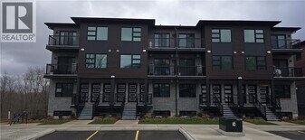 118 Gravel Ridge Trail in Kitchener, ON - Building Photo