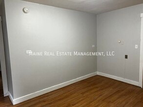 101 Cedar St in Bangor, ME - Building Photo - Building Photo