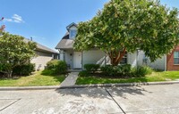 613 Pinto Springs Ln in Houston, TX - Building Photo - Building Photo