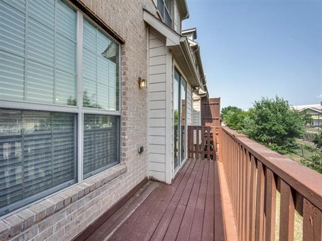 1355 Chase Ln in Irving, TX - Building Photo - Building Photo