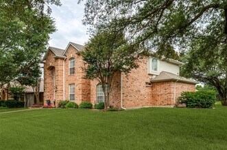 4621 Hinton Dr in Plano, TX - Foto de edificio - Building Photo
