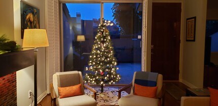 224 S Marengo Ave in Pasadena, CA - Building Photo - Building Photo