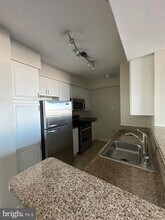 555 Massachusetts Ave NW in Washington, DC - Building Photo - Building Photo