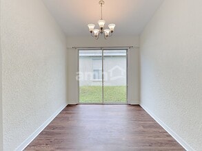 3754 Benson Park Blvd in Orlando, FL - Foto de edificio - Building Photo