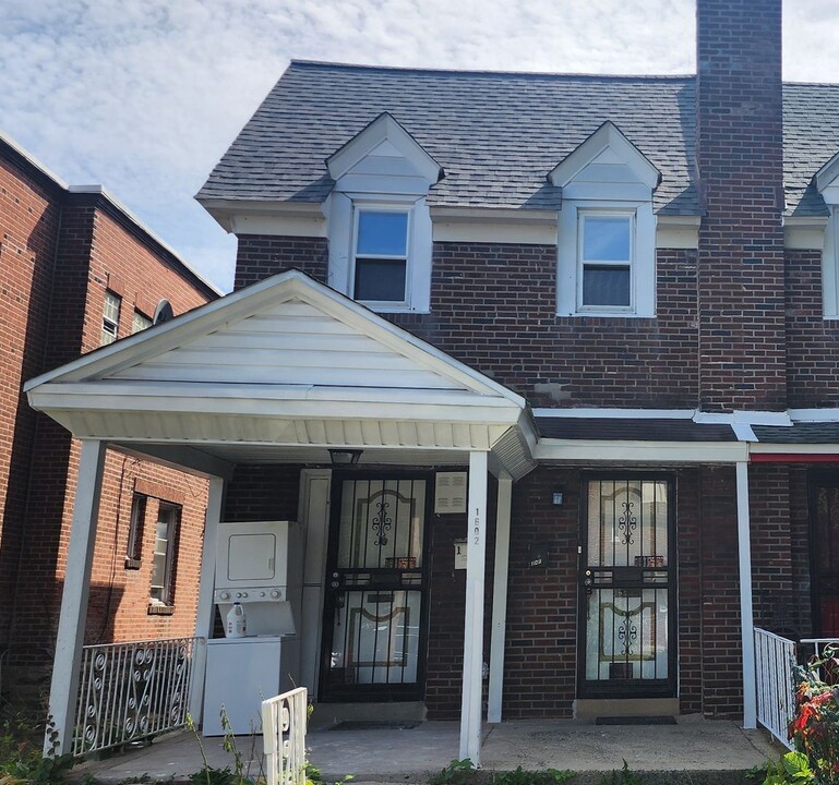 1602 E Duval St-Unit -1st Floor in Philadelphia, PA - Building Photo