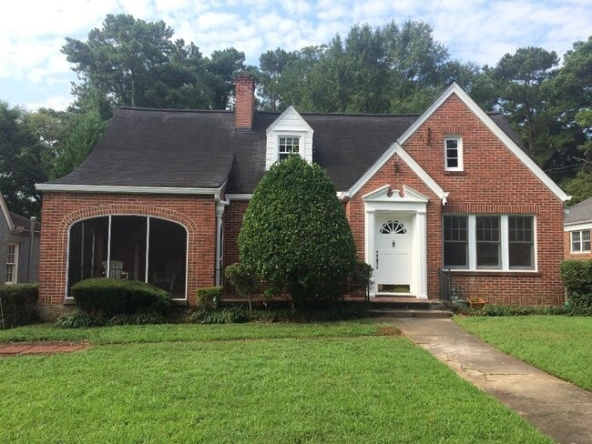 property at 1171 E Rock Springs Rd NE