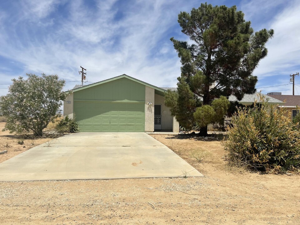 7263 Jimson Ave in California City, CA - Building Photo