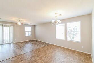 1126 E Daniella Dr in San Tan Valley, AZ - Foto de edificio - Building Photo