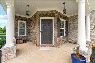 4105 Vista Pointe Dr in Cumming, GA - Foto de edificio - Building Photo