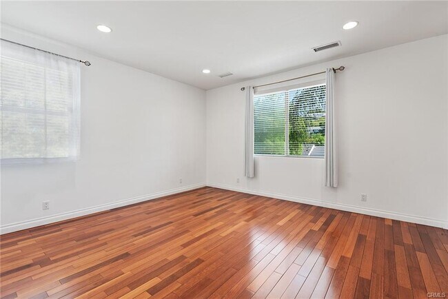 18267 Valley Vista Blvd in Los Angeles, CA - Building Photo - Building Photo