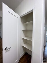 E 88th St in New York, NY - Foto de edificio - Building Photo