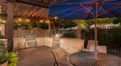 Regency Dell Ranch Apartments in Round Rock, TX - Building Photo - Building Photo