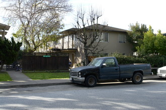 500 19th Ave in San Mateo, CA - Building Photo - Building Photo