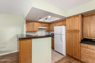 3601 W Tierra Buena Ln in Phoenix, AZ - Building Photo - Building Photo