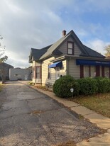 322 Hamilton St in Geneva, IL - Building Photo