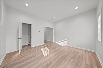 3818 John Ave in Cleveland, OH - Foto de edificio - Building Photo