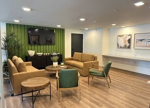 5259 Mt Etna Dr in San Diego, CA - Building Photo - Building Photo