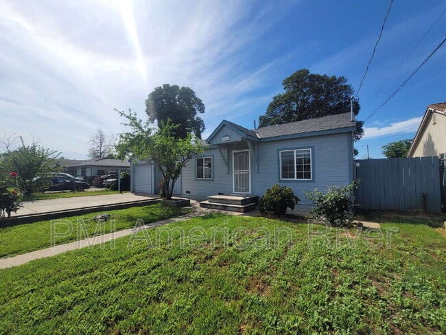 5400 Del Norte Blvd in Sacramento, CA - Building Photo - Building Photo