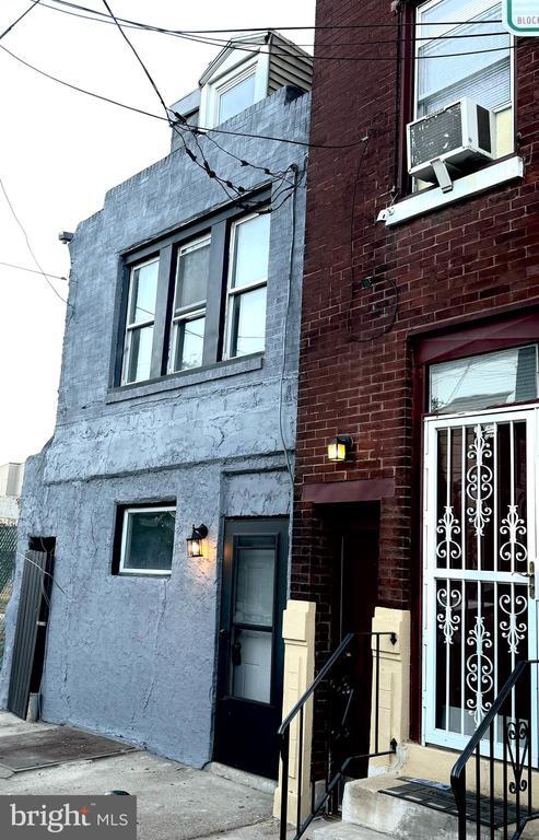 1242 Frankford Ave in Philadelphia, PA - Building Photo - Building Photo