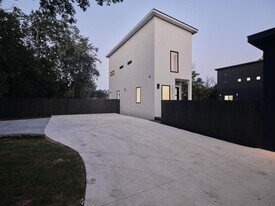 2609 Davis Ln in Austin, TX - Building Photo