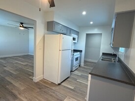 1747 Acorn St in Escondido, CA - Building Photo