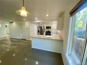 2875 S Tower Way in Aurora, CO - Building Photo - Building Photo