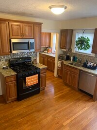 61 Gallivan Blvd photo'