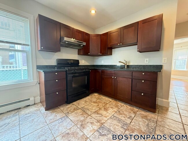 44 Fenton St in Boston, MA - Foto de edificio - Building Photo