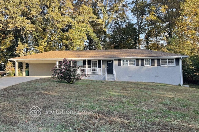 3253 Georgian Woods Cir